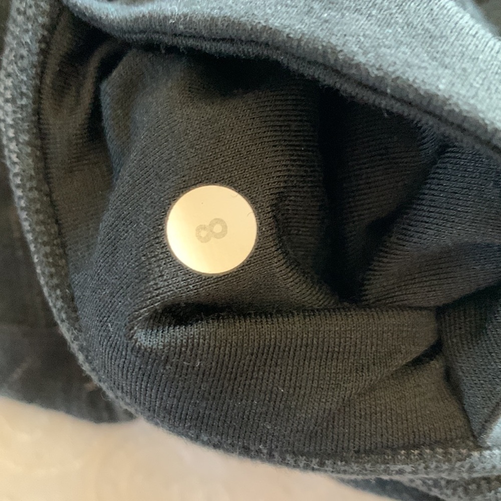 Lululemon Capri leggings - Picture 5 of 16